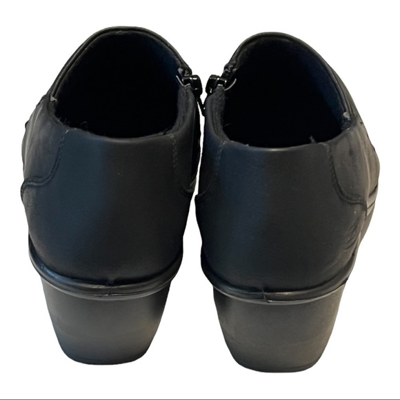 Easy Street Dee Clog Women’s 8.5 Black Ruched All Day Comfort Shoe w/1.5” Heel - Picture 2 of 6